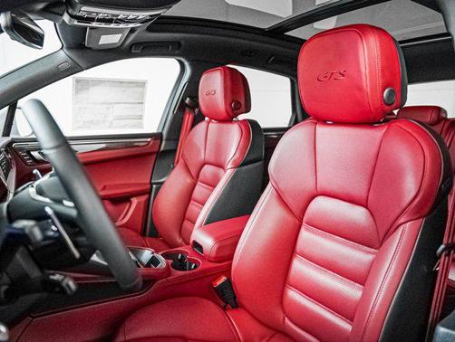 2026 Porsche Macan GTS