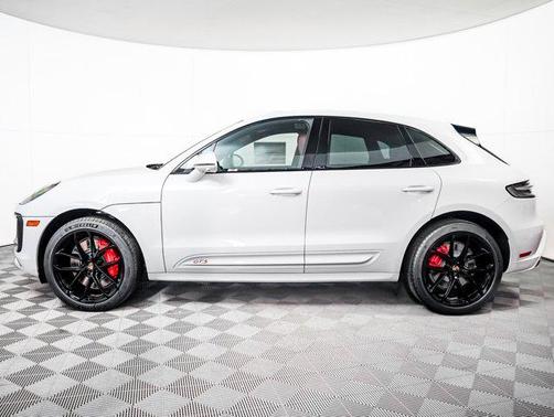 2026 Porsche Macan GTS