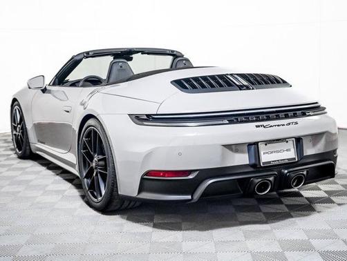 2026 Porsche 911 Carrera GTS