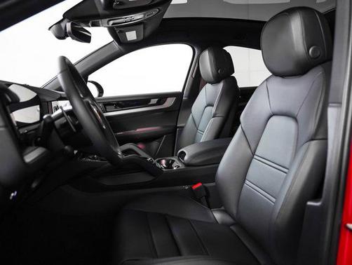 2025 Porsche Cayenne Coupe