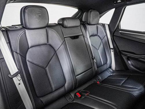 2025 Porsche Macan GTS