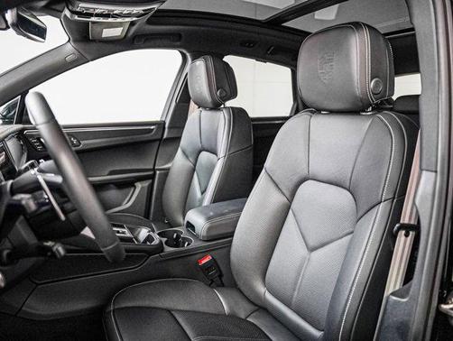 2025 Porsche Macan GTS