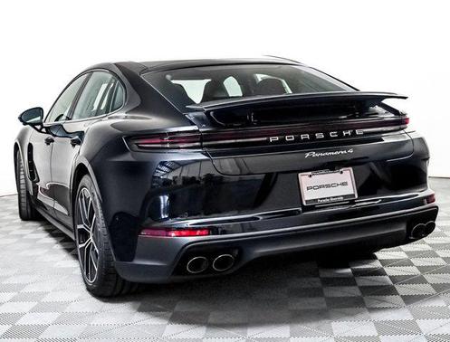 2026 Porsche Panamera 4
