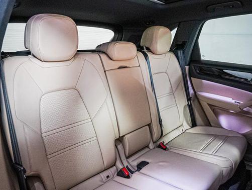 2023 Porsche Cayenne