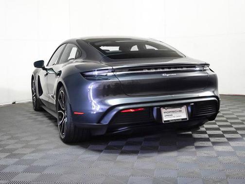 2024 Porsche Taycan RWD