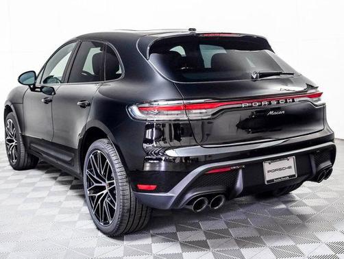 2026 Porsche Macan AWD