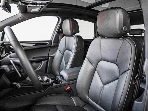 2025 Porsche Macan S