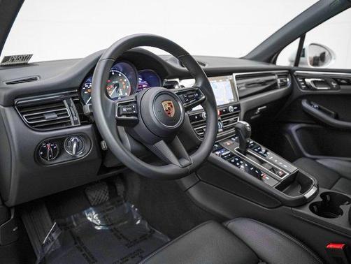 2025 Porsche Macan S