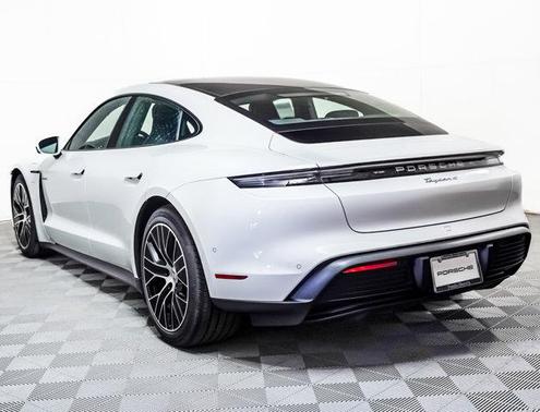 2025 Porsche Taycan 4