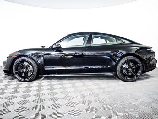 2020 Porsche Taycan Turbo