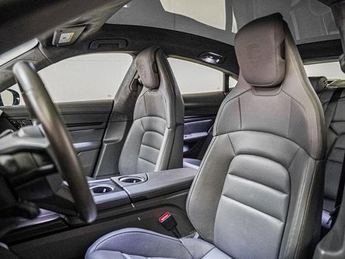 2020 Porsche Taycan Turbo