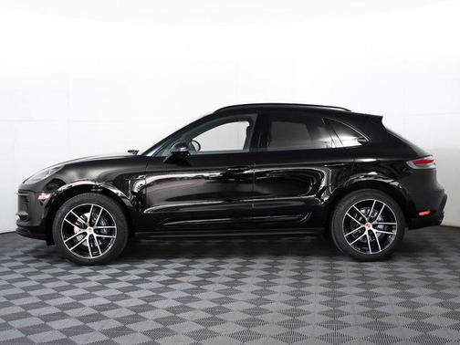 2025 Porsche Macan AWD