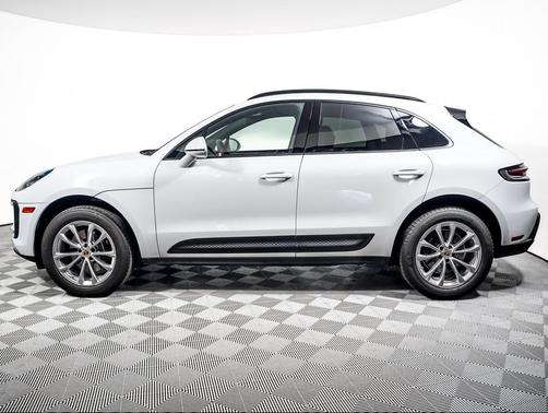 White 2023 Porsche Macan Macan