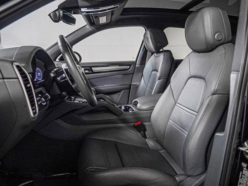 2022 Porsche Cayenne Platinum Edition
