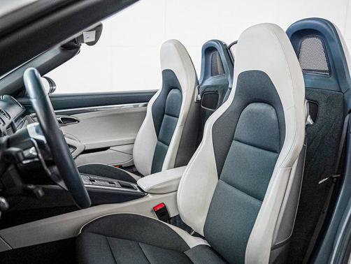 2019 Porsche 718 Boxster Roadster