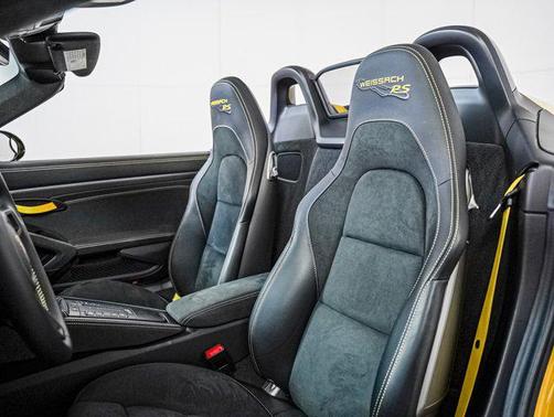 2025 Porsche 718 Spyder RS