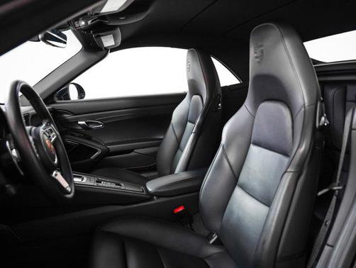 2019 Porsche 911 Turbo S