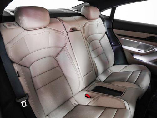 2022 Porsche Taycan RWD