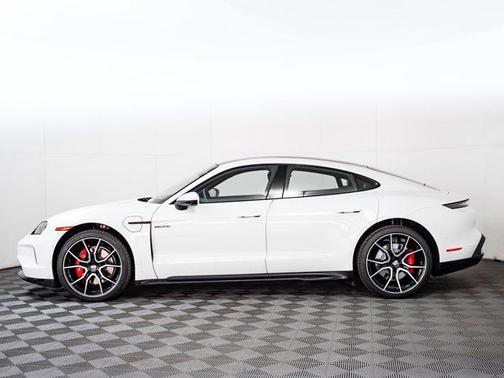 2025 Porsche Taycan 4S