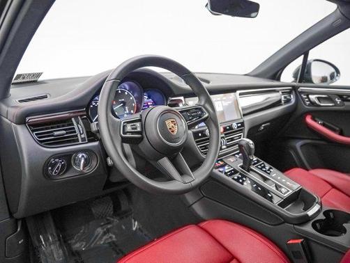 2025 Porsche Macan S