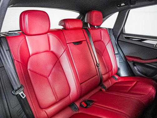 2025 Porsche Macan S