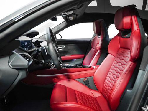 2023 Audi RS e-tron GT quattro