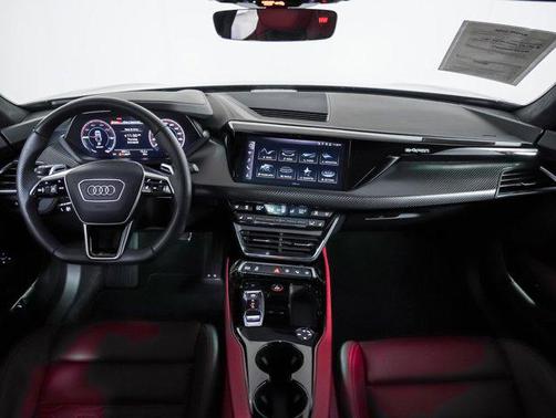 2023 Audi RS e-tron GT quattro