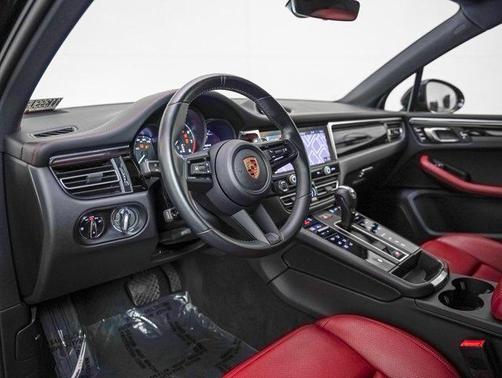 2024 Porsche Macan AWD