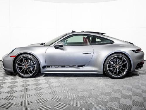 GT SILVER 2022 Porsche 911 Carrera