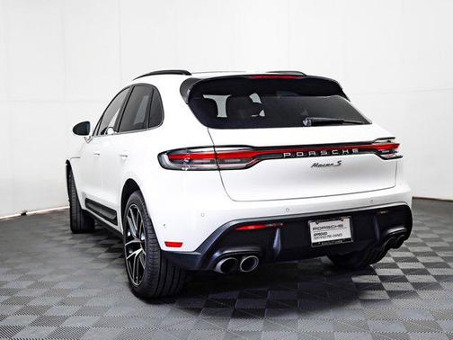 2022 Porsche Macan S