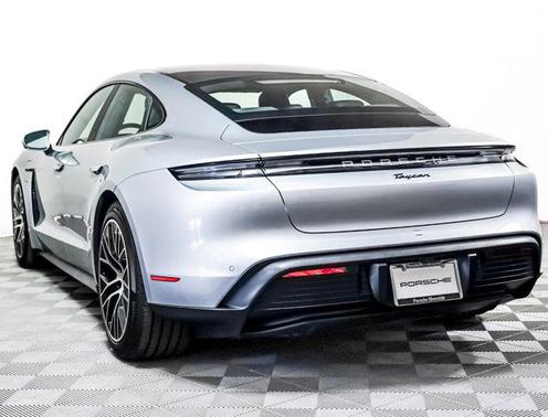 2022 Porsche Taycan RWD