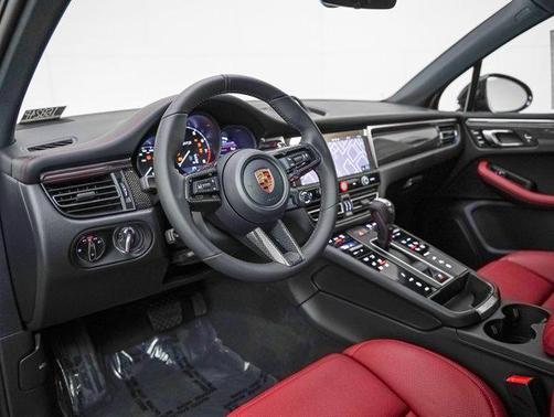 2026 Porsche Macan GTS