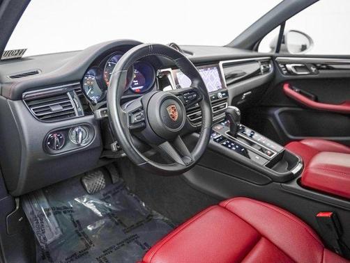 2024 Porsche Macan AWD