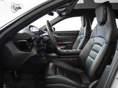 2025 Porsche Taycan 4