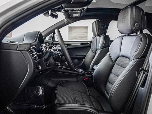 2026 Porsche Macan T