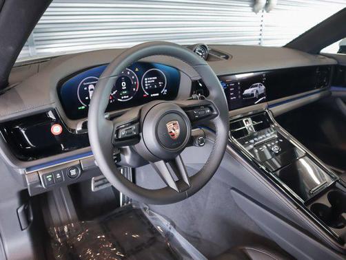 2026 Porsche Panamera 4 E-Hybrid