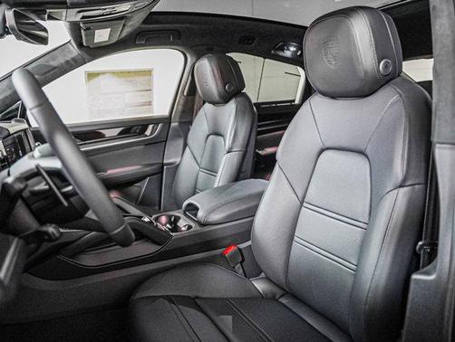 2025 Porsche Cayenne Cayenne Turbo E-Hybrid