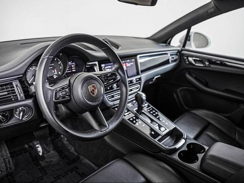 White 2024 Porsche Macan Macan