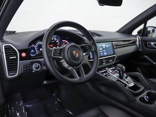 2019 Porsche Cayenne Cayenne
