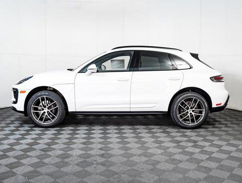 2026 Porsche Macan AWD