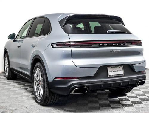 DOLOMITE SILVER 2026 Porsche Cayenne Cayenne