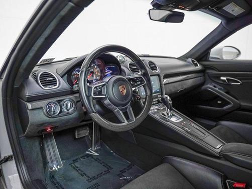 2024 Porsche 718 Cayman GTS 4.0