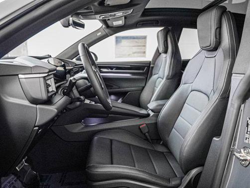 2025 Porsche Macan 4S