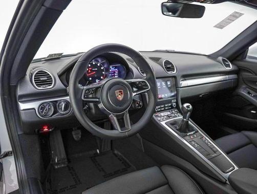 2025 Porsche 718 Cayman Style Edition
