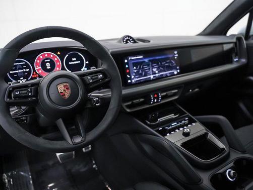 2026 Porsche Cayenne GTS