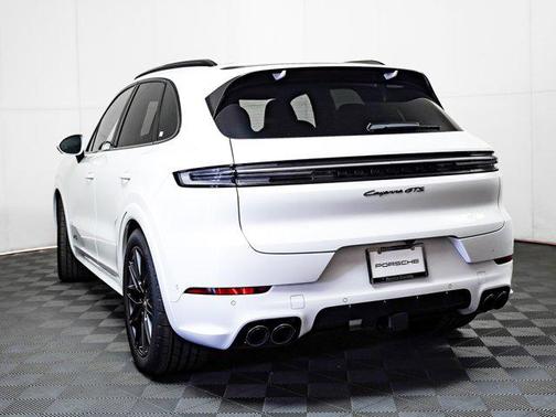 2026 Porsche Cayenne GTS