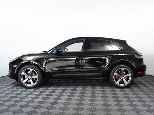 2023 Porsche Macan AWD