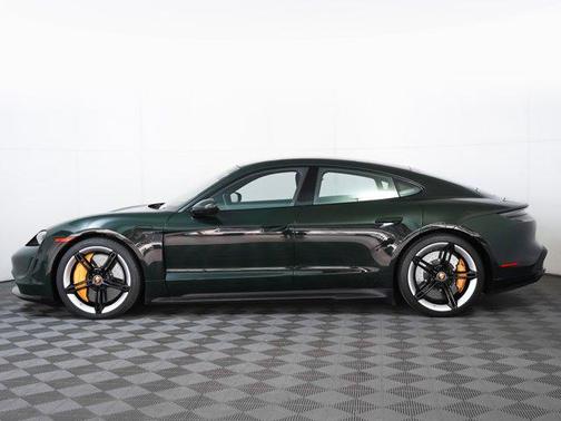 2022 Porsche Taycan Turbo S