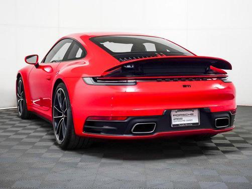2021 Porsche 911 Carrera