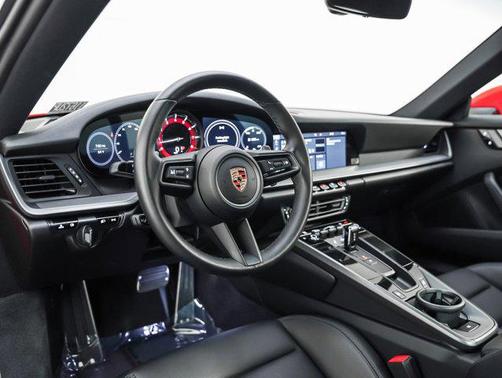 2021 Porsche 911 Carrera